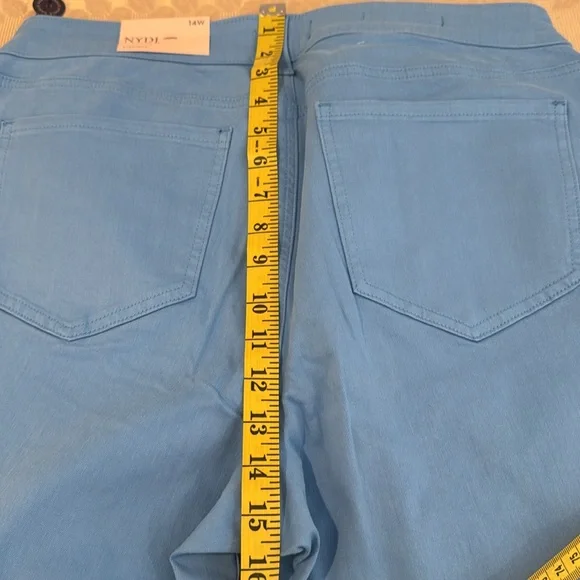 NYDJ Marilyn Ankle Straight Leg Jeans. Size 14W - Picture 13 of 16